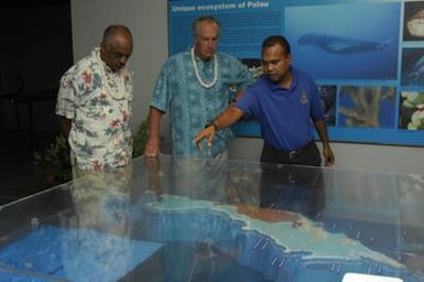 [Assignment: 48-DPA-SOI_K_Palau_6-7-9-07] Pacific Islands Tour: Visit of Secretary Dirk Kempthorne [and aides] to Palau Islands, Republic of Palau [48-DPA-SOI_K_Palau_6-7-9-07__DI12981.JPG]