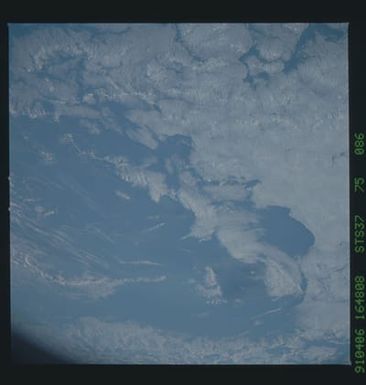 S37-75-086 - STS-037 - Earth observations taken during the STS-37 mission