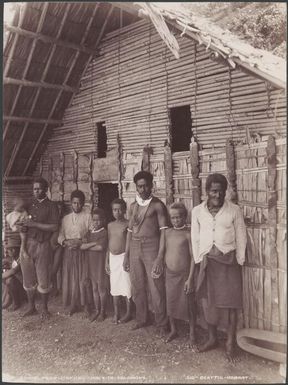 People from the school community of Uru, Malaita, Solomon Islands, 1906 / J.W. Beattie