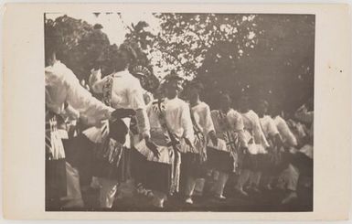 Cook Islanders performing