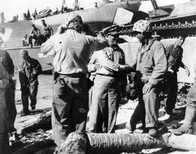 [Marine and Naval Officers Meeting on Namur Island]