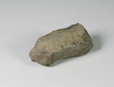 To'i Ma'a (stone adze)