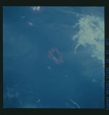 S45-91-077 - STS-045 - STS-45 earth observations