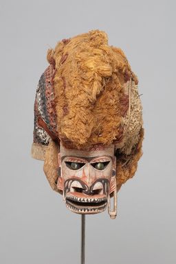 Malagan dancing mask