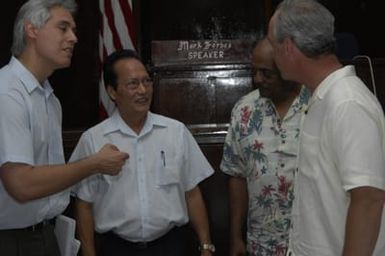 [Assignment: 48-DPA-SOI_K_Guam_6-6-7-07] Pacific Islands Tour: Visit of Secretary Dirk Kempthorne [and aides] to Guam, U.S. Territory [48-DPA-SOI_K_Guam_6-6-7-07__DI11666.JPG]