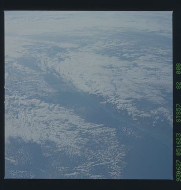 STS057-82-008 - STS-057 - Earth observations during STS-57