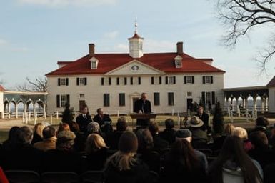 [Assignment: 48-DPA-01-12-09_SOI_K_Mt_Vernon] Visit of Secretary Dirk Kempthorne to Mount Vernon Estate and Gardens, Mount Vernon, Virginia, [for touring and announcement of the U.S. nomination of the George Washington home, along with the Papahanaumokuakea Marine National Monument in Hawaii, for inclusion on the United Nations Educational, Scientific, and Cultural Organization's (UNESCO's) World Heritage List. Joining Secretary Kempthorne for the announcement was James Rees, Executive Director of the Mount Vernon Estate and Gardens.] [48-DPA-01-12-09_SOI_K_Mt_Vernon_IOD_9421.JPG]