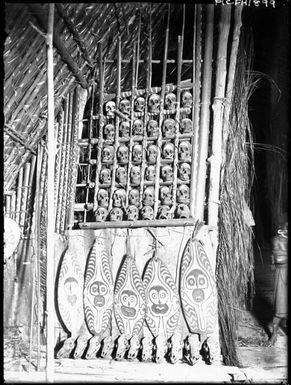 The skull rack of Gormier, Chief of the Dubu Daima of Urama [2] [Pearls and savages] / [Frank Hurley]