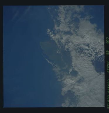 STS058-89-077 - STS-058 - Earth observations during STS-58