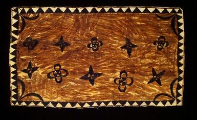 Siapo mamanu (tapa cloth)