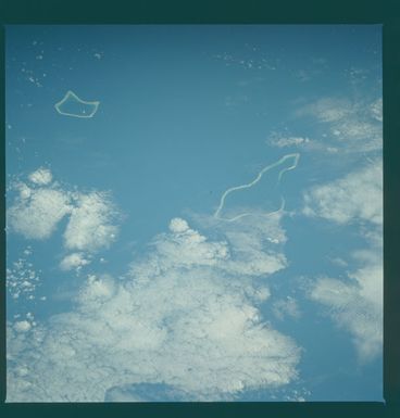 S09-46-1816 - STS-009 - Earth observations taken by the STS-9 crew