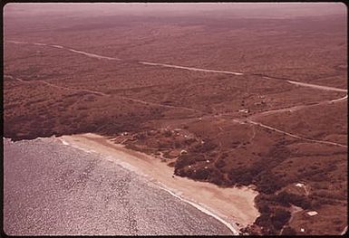 BEACH NEAR PUAKO ON THE WESTERN SHORE, ONE OF THE FEW BEACHES ON THE ISLAND AVAILABLE TO THE PUBLIC