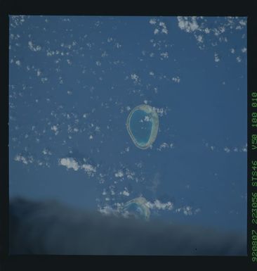 S46-100-010 - STS-046 - Earth observations from the shuttle orbiter Atlantis during STS-46