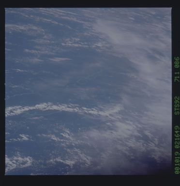 STS092-711-086 - STS-092 - STS-92 Earth observation views