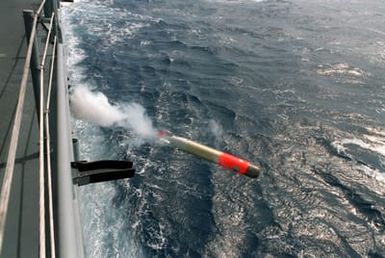 A Mark 46 torpedo is launched from a U.S. Navy Oliver Hazard Perry Class frigate during Exercise RimPac '86