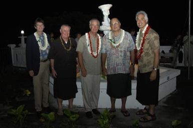 [Assignment: 48-DPA-SOI_K_Amer_Sam] Pacific Islands Tour: Visit of Secretary Dirk Kemmpthorne [and aides] to American Samoa, U.S. Territory [48-DPA-SOI_K_Amer_Sam__DI15579.JPG]