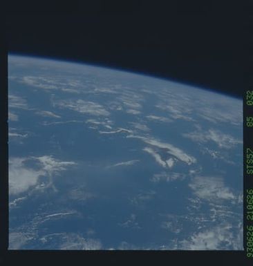 STS057-85-032 - STS-057 - Earth observations during STS-57