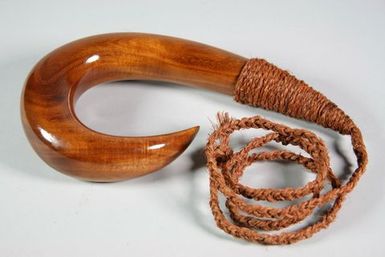 Makau (fish hook)