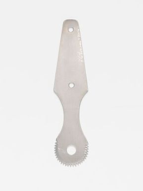 Kamyu (coconut grater blade)