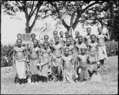 Road gang who moved "sentinel" stones, Malaguna Road, Rabaul, New Guinea, 1936 / Sarah Chinnery