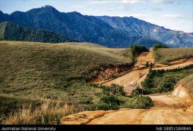 Mt Hagen - Baiyer Valley - bridge 2 miles before Baptist Mission