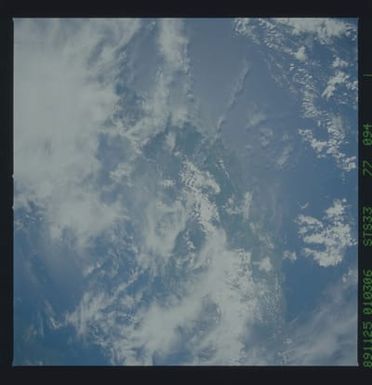 S33-77-094 - STS-033 - STS-33 earth observations