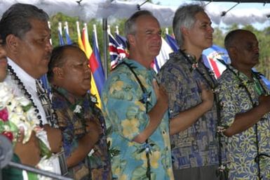 [Assignment: 48-DPA-SOI_K_Saipan_6-5-07] Pacific Islands Tour: Visit of Secretary Dirk Kempthorne [and aides] to Saipan Island, of the Commonwealth of the Northern Mariana Islands [48-DPA-SOI_K_Saipan_6-5-07__DI10839.JPG]