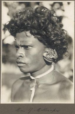 Man of Mikirupu[?] Frank Hurley