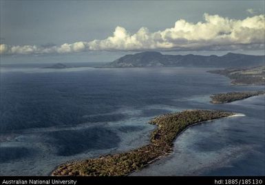 Wapolu, aerial views of Wapolu and Barrier Islands, looking towards Goodenough Island