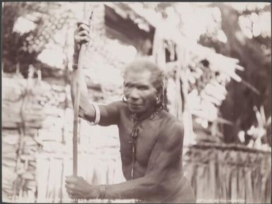 An old man of Ferasiboa, Malaita, Solomon Islands, 1906 / J.W. Beattie