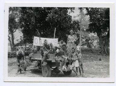 Onesua students in full regalia