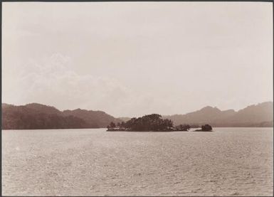 Uru, an artificial island on the east coast of Malaita, Solomon Islands, 1906, 2 / J.W. Beattie