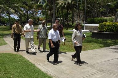 [Assignment: 48-DPA-SOI_K_Saipan_6-5-07] Pacific Islands Tour: Visit of Secretary Dirk Kempthorne [and aides] to Saipan Island, of the Commonwealth of the Northern Mariana Islands [48-DPA-SOI_K_Saipan_6-5-07__DI10700.JPG]
