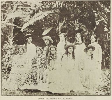 Group of native girls, Tahiti