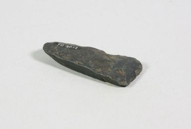To'i ma'a (stone adze blade)