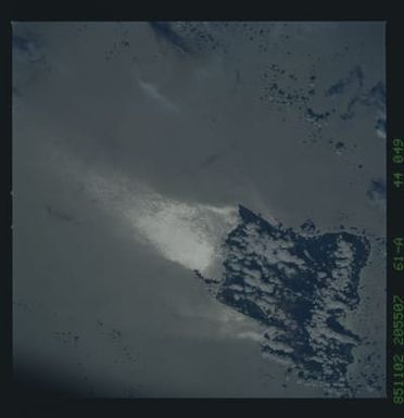 61A-44-049 - STS-61A - STS-61A earth observations
