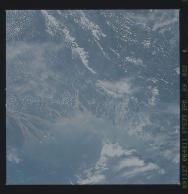 S33-89-022 - STS-033 - STS-33 earth observations