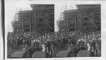 Crowds and Carriages at the Pier to Meet an Ocean Liner, Honolulu, Hawaii Is