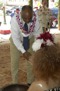 [Assignment: 48-DPA-SOI_K_Amer_Sam] Pacific Islands Tour: Visit of Secretary Dirk Kemmpthorne [and aides] to American Samoa, U.S. Territory [48-DPA-SOI_K_Amer_Sam__DI15143.JPG]