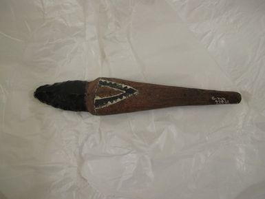 Obsidian blade in wooden handle