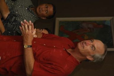 [Assignment: 48-DPA-SOI_K_Guam_6-6-7-07] Pacific Islands Tour: Visit of Secretary Dirk Kempthorne [and aides] to Guam, U.S. Territory [48-DPA-SOI_K_Guam_6-6-7-07__DI12352.JPG]