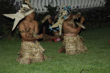 [Assignment: 48-DPA-SOI_K_Pohnpei_6-10-11-07] Pacific Islands Tour: Visit of Secretary Dirk Kempthorne [and aides] to Pohnpei Island, of the Federated States of Micronesia [48-DPA-SOI_K_Pohnpei_6-10-11-07__DI14156.JPG]