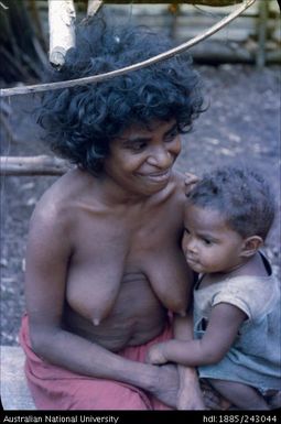 Mother and child, Kuni