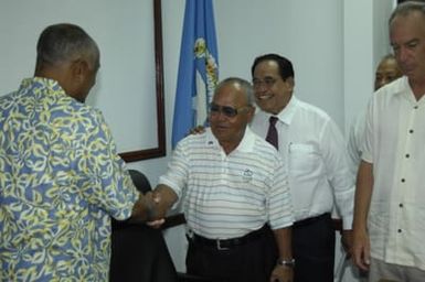 [Assignment: 48-DPA-SOI_K_Saipan_6-5-07] Pacific Islands Tour: Visit of Secretary Dirk Kempthorne [and aides] to Saipan Island, of the Commonwealth of the Northern Mariana Islands [48-DPA-SOI_K_Saipan_6-5-07__DI10571.JPG]