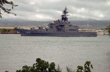 A port bow view of the Japanese Maritime Self Defense Force (JMSDF) Haruna Class Destroyer HIEI (DD 142) as the sip exits the harbor at Navy Base (NB) Pearl Harbor, Hawaii (HI) for the start of the Rim of the Pacific (RIMPAC) 2006 Exercises. RIMPAC is the largest biennial maritime exercise, which brings together military forces from Australia, Canada, Chile, Peru, Japan, the Republic of Korea, the United Kingdom and the US