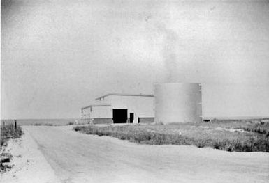 LAUNCH SITE GENERATION PLANT. BUILDING HOUSED THREE DIESEL GENERATORS WHICH WERE SHIPPED TO HAWAII AFTER THE SITE CLOSED, ATLAS MISSILE SITE