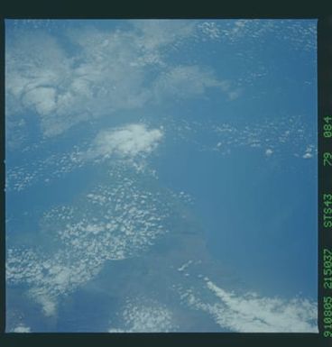 S43-79-084 - STS-043 - STS-43 earth observations