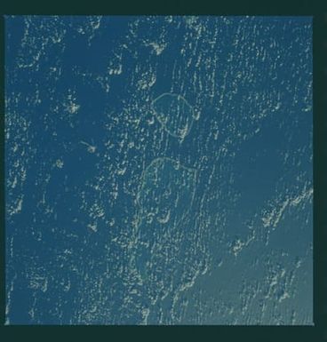 S08-40-1633 - STS-008 - Earth observations taken during STS-8 mission