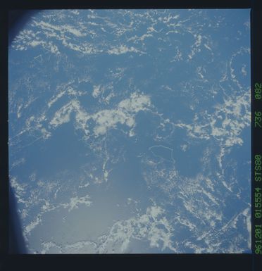 STS080-736-082 - STS-080 - Earth observations taken from Space Shuttle Columbia during STS-80 mission