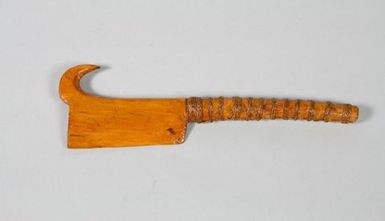 Nifo'oti (cane knife)